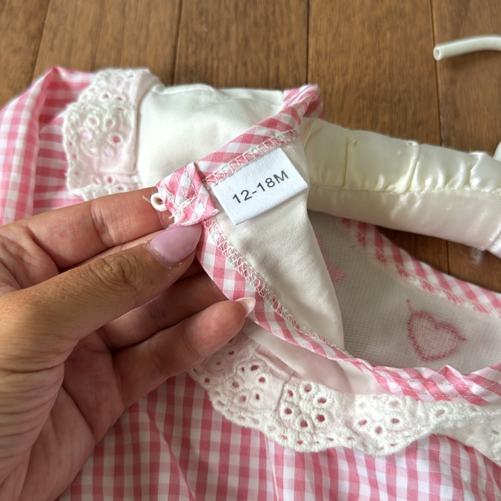 Valentine’s Day baby girl smocked outfit - Picture 3 of 3